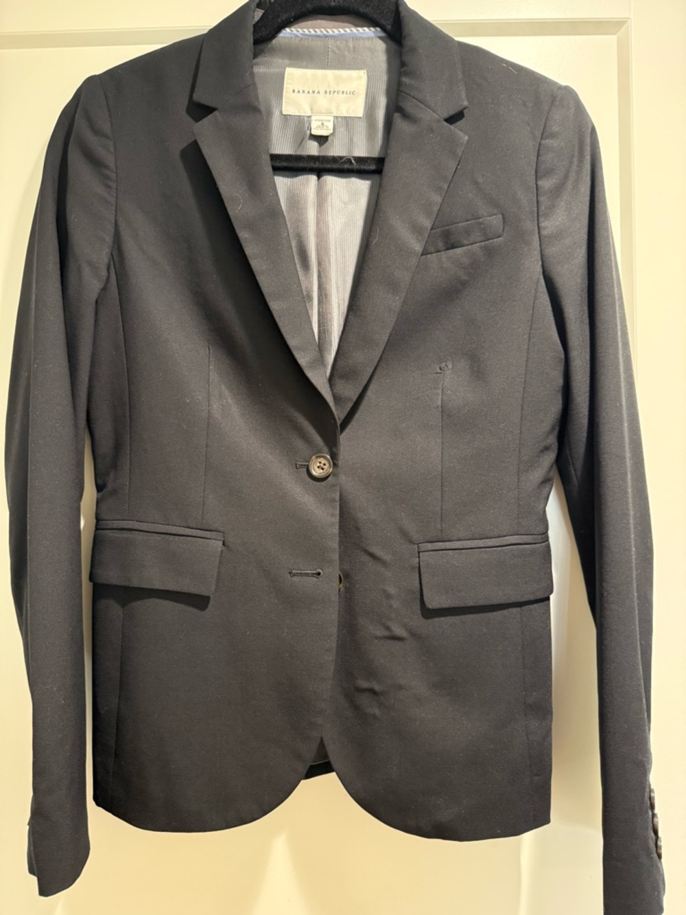 Banana Republic Black Women's Single-Breasted Blazer with Flap Pocket